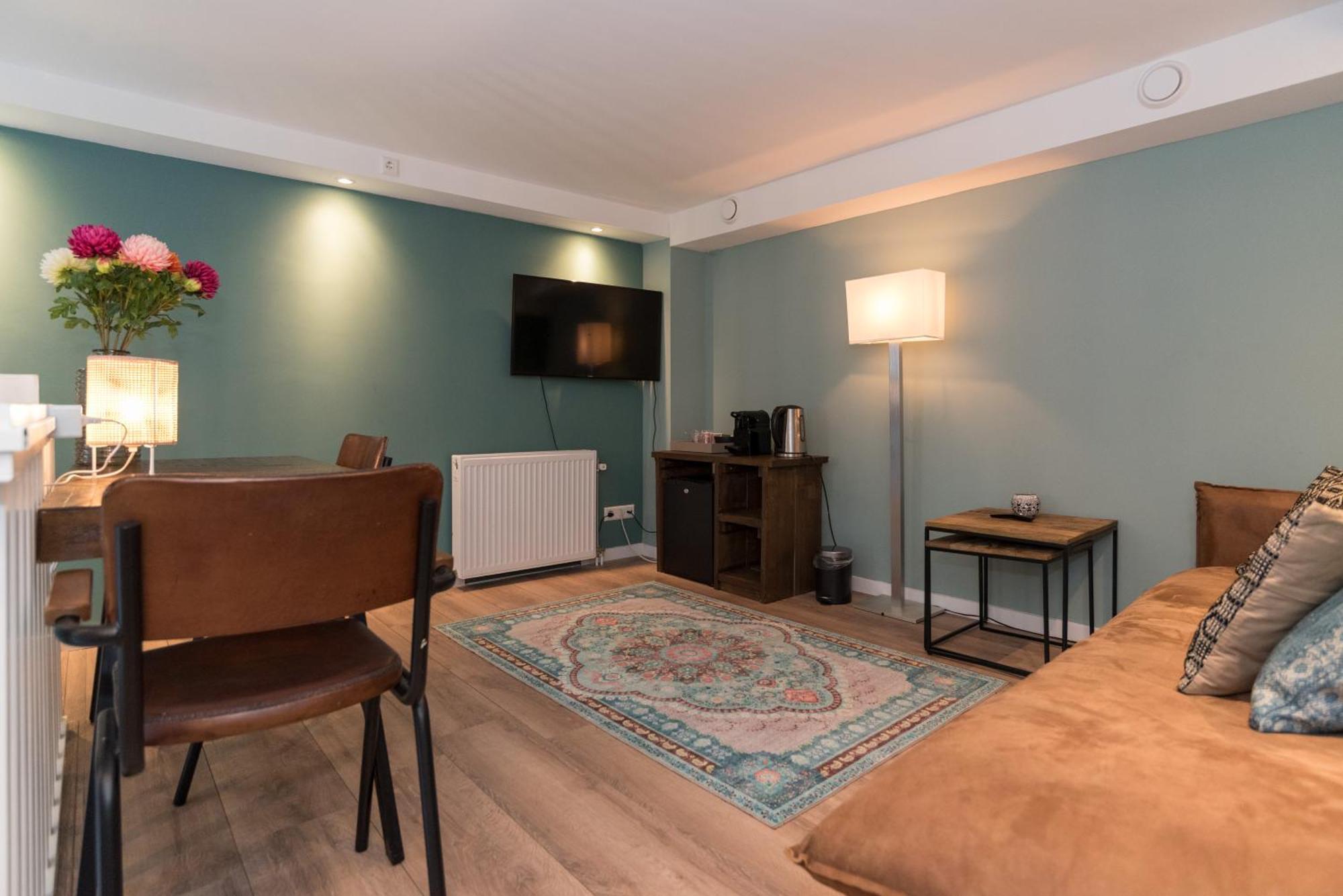 1001 Nights Boutique Lofts Hotel Хаарлем Екстериор снимка
