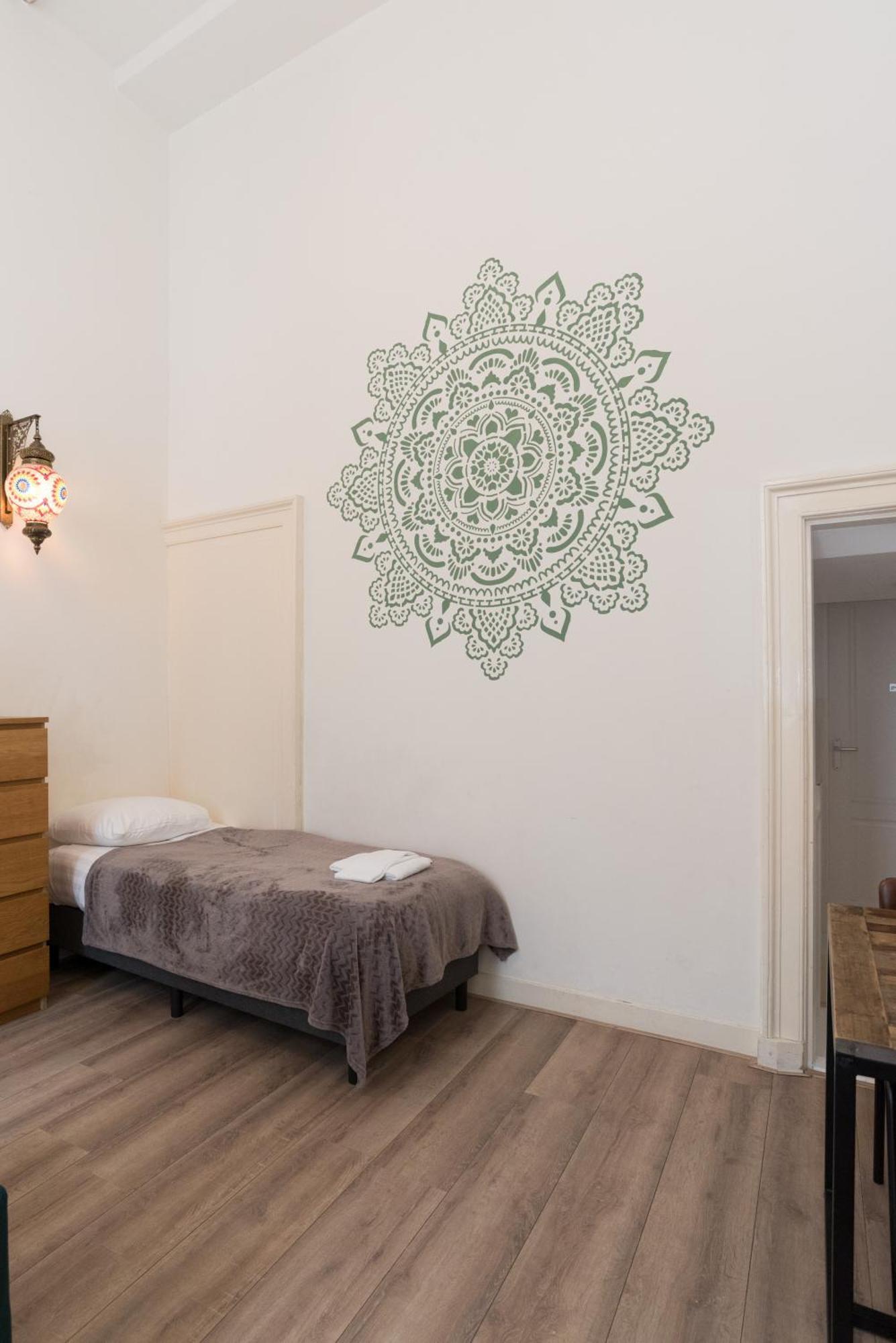 1001 Nights Boutique Lofts Hotel Хаарлем Екстериор снимка