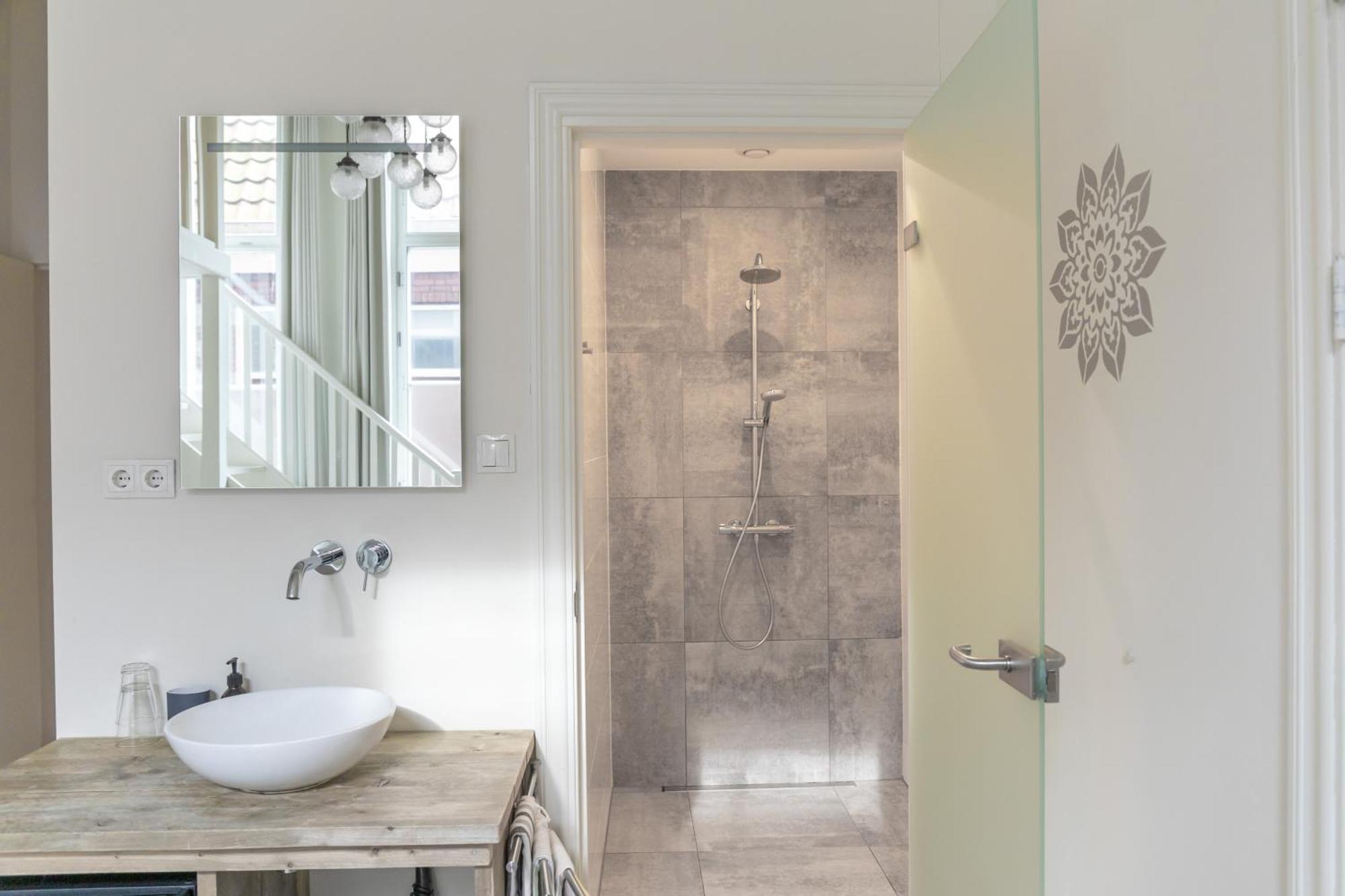 1001 Nights Boutique Lofts Hotel Хаарлем Екстериор снимка