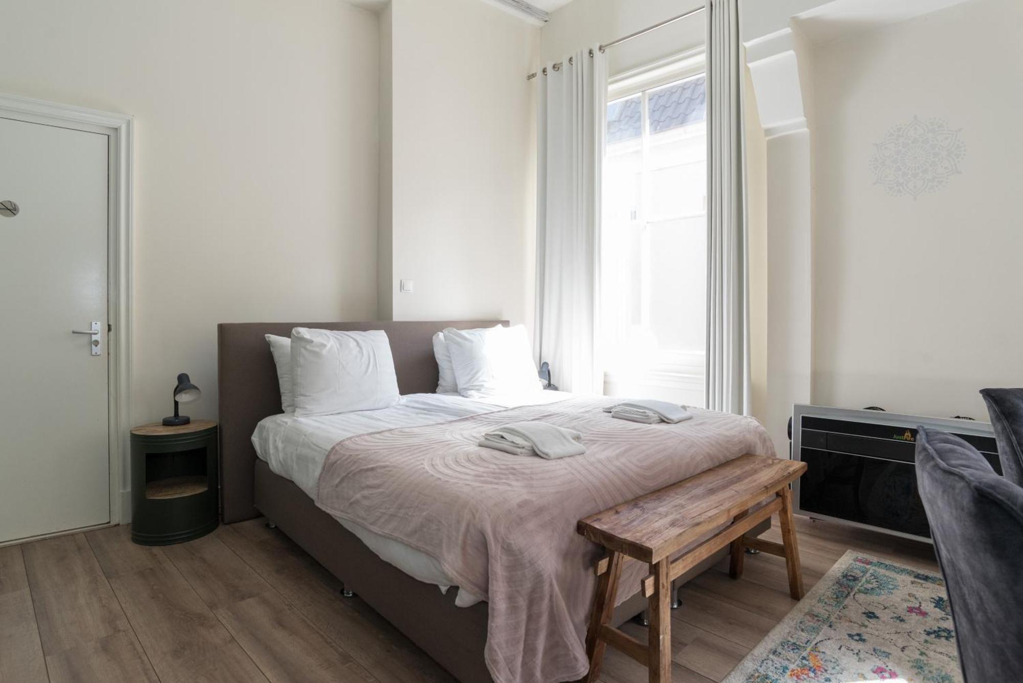 1001 Nights Boutique Lofts Hotel Хаарлем Екстериор снимка